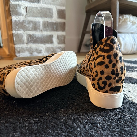 *LIKE NEW* STEVE MADDEN Wrangle Platform Wedge Sneaker Cheetah Print Cow Hair —8 - Picture 15 of 16